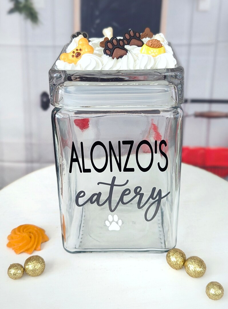 Personalized Dog Treat Jar with Airtight Lid, Dog Food Storage Jar, Glass Dog Biscuit Holder with Custom Name, Dog Owner Gift for New Puppy